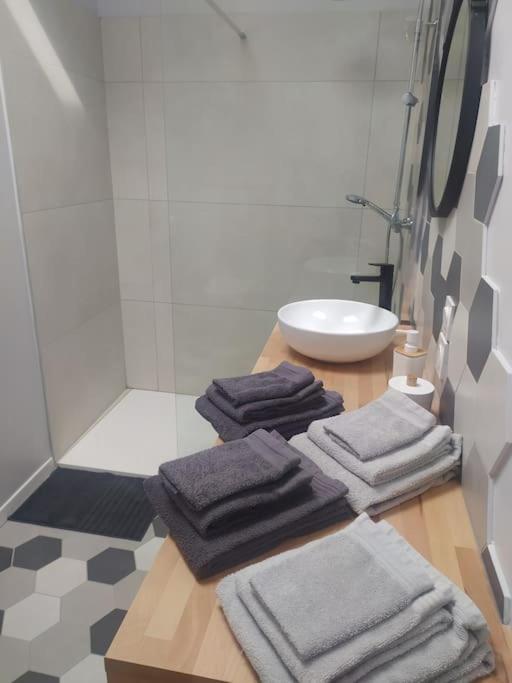 Ferienwohnung Le Petit Pied A Terre Du Luberon Mérindol Exterior foto