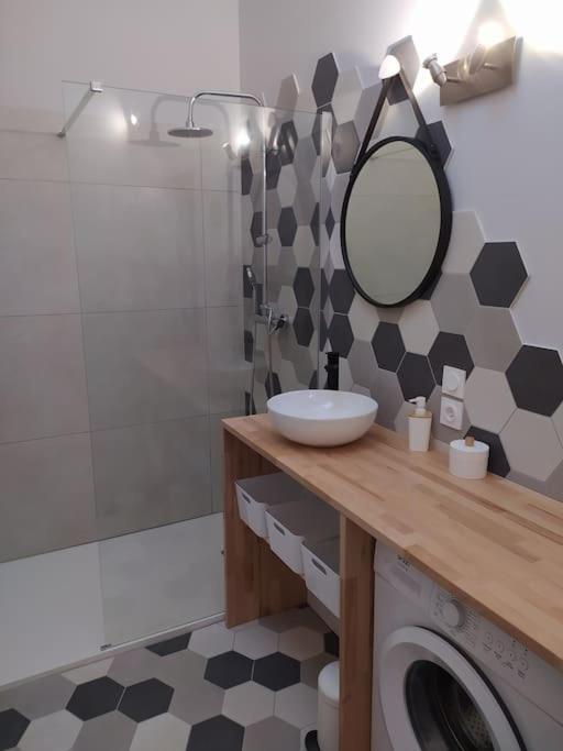 Ferienwohnung Le Petit Pied A Terre Du Luberon Mérindol Exterior foto